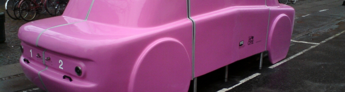 HOE360 Consulting pink car Copenhagen
