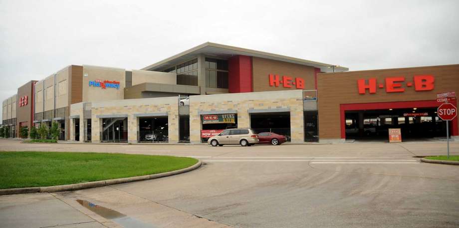 HEB again chooses INDECT Parking Guidance System to be installed at their new premium store in Washington Avenue Houston, TX.