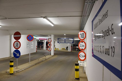 Entrance to and underground parking facility