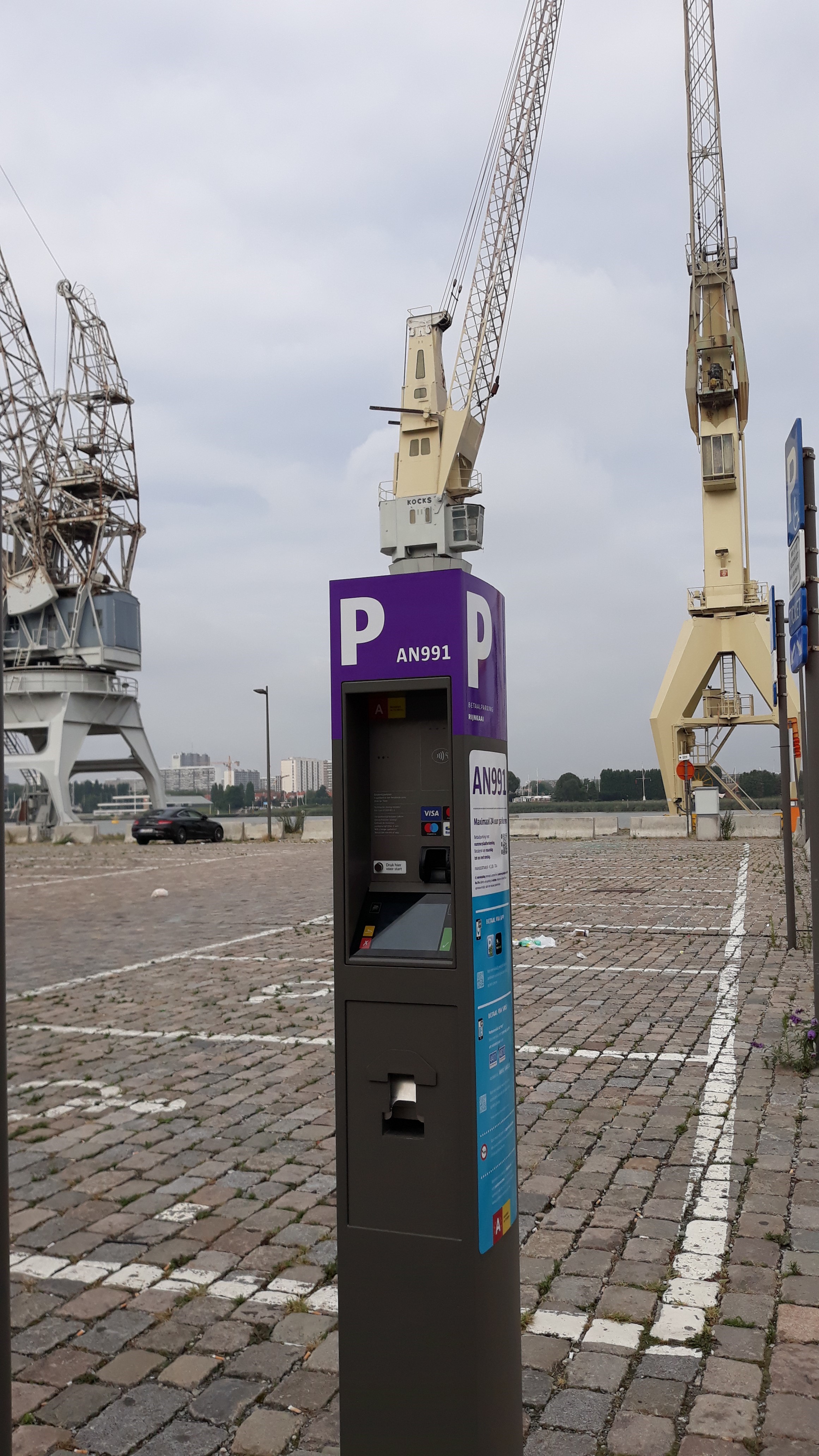 IEM Group supports the city of Antwerp towards a more sustainable journey with the installation of 960 PrestoInteractif parking meters